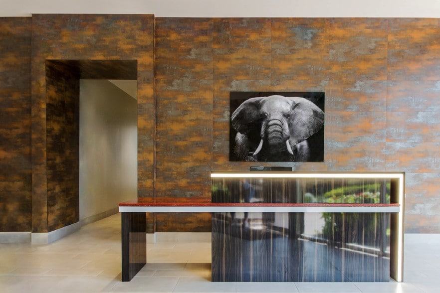 1909 Woodall Rodgers Fwy, Dallas, TX à louer - Hall d’entrée - Image 3 de 6