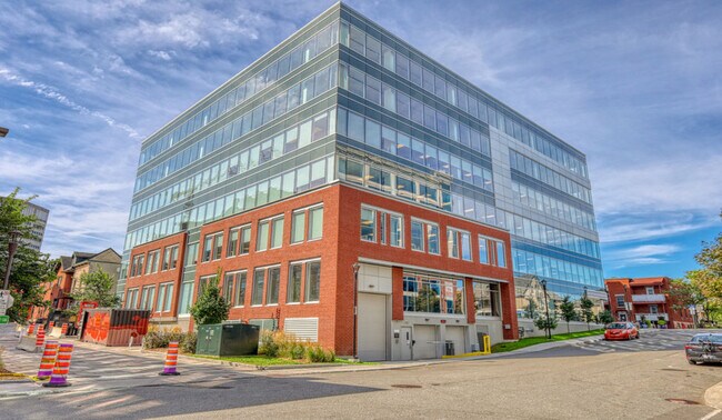 More details for 60 Rue Laval, Gatineau, QC - Office, Retail for Lease