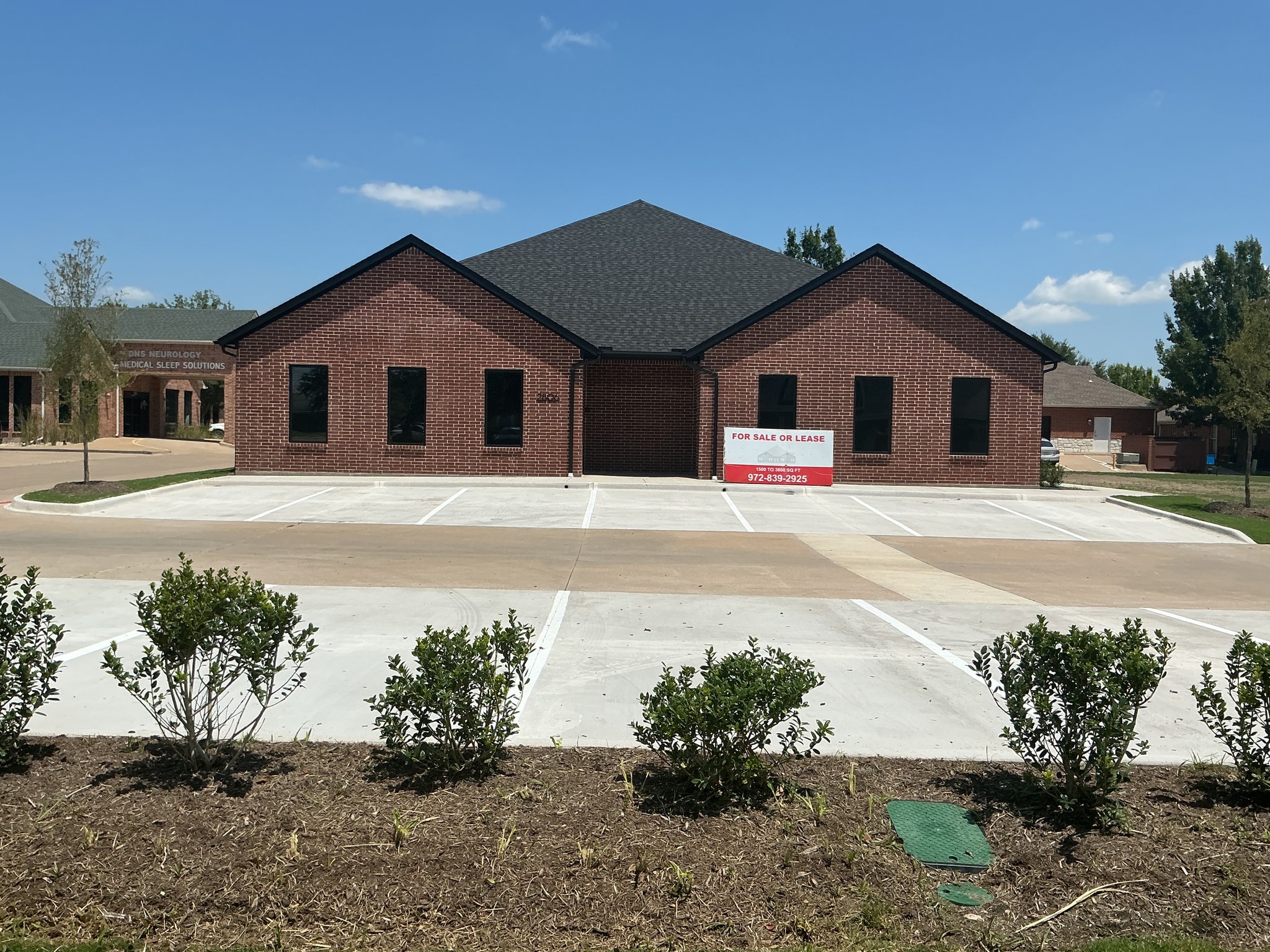 2806 Prince George Ave, DeSoto, TX for lease Primary Photo- Image 1 of 5