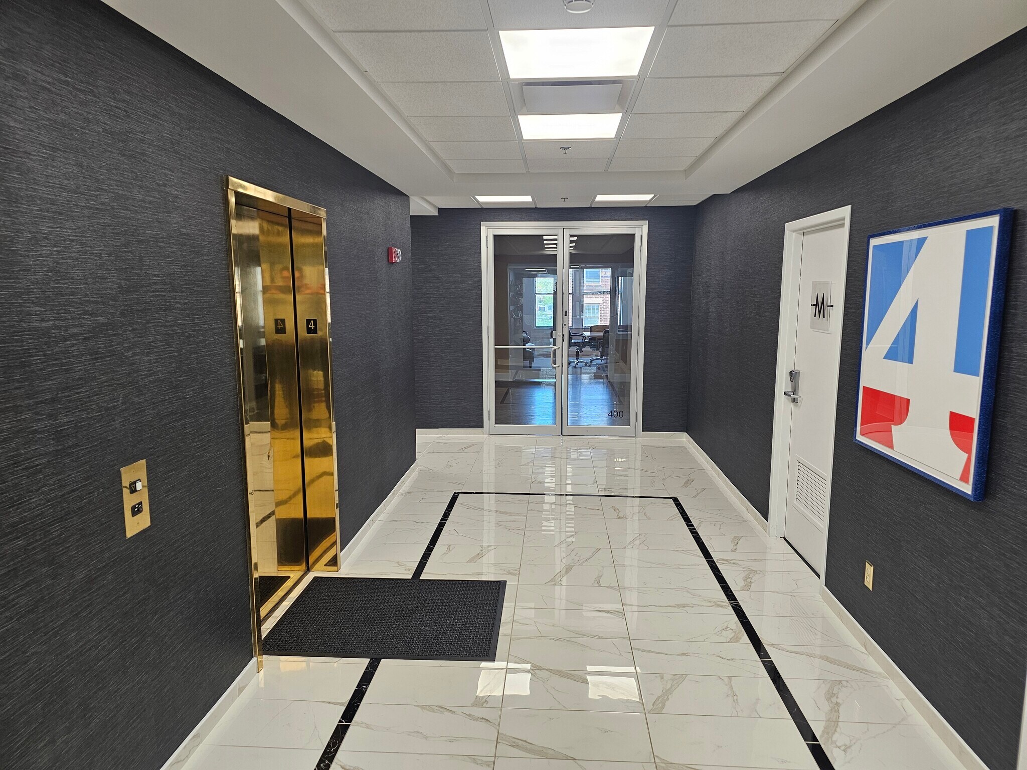 111 - 115 W Campbell St, Arlington Heights, IL for lease Interior Photo- Image 1 of 9