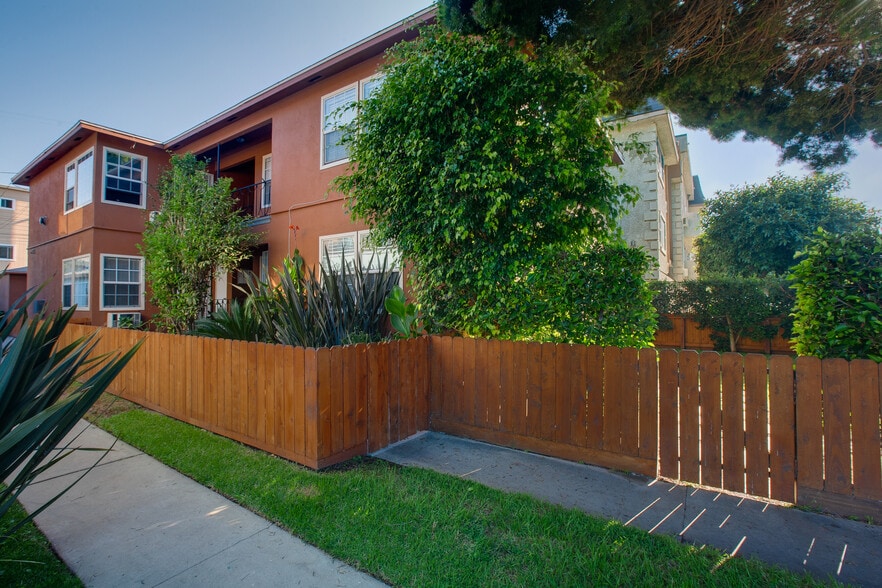 1146 Venice Blvd, Venice, CA for sale - Building Photo - Image 3 of 13