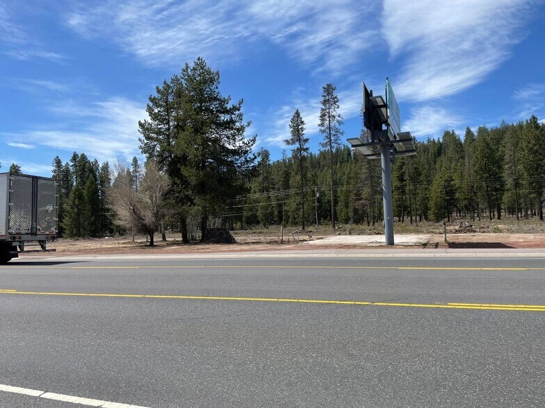 109730 Highway 97 N, Chemult, OR à vendre - Photo du bâtiment - Image 2 de 6