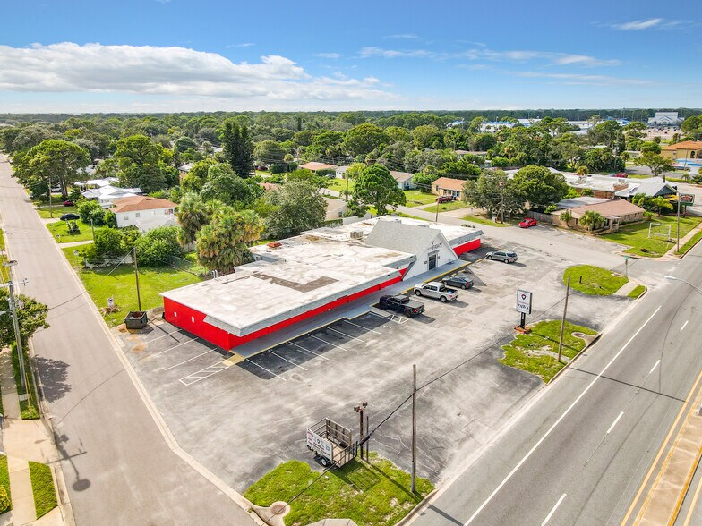 2300 S Washington Ave, Titusville, FL à vendre - Photo du bâtiment - Image 2 de 29