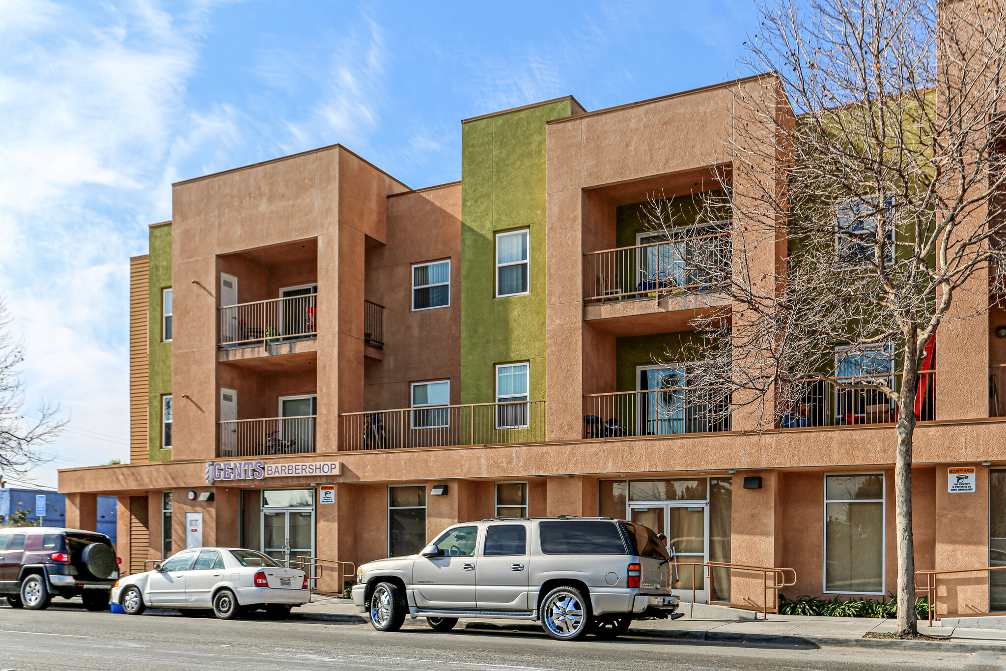 555 98th Ave, Oakland, CA à vendre Photo principale- Image 1 de 1