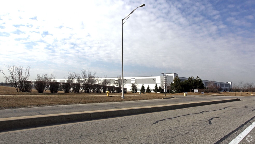 1601 Remington Blvd, Bolingbrook, IL à louer - Photo du bâtiment - Image 1 de 5
