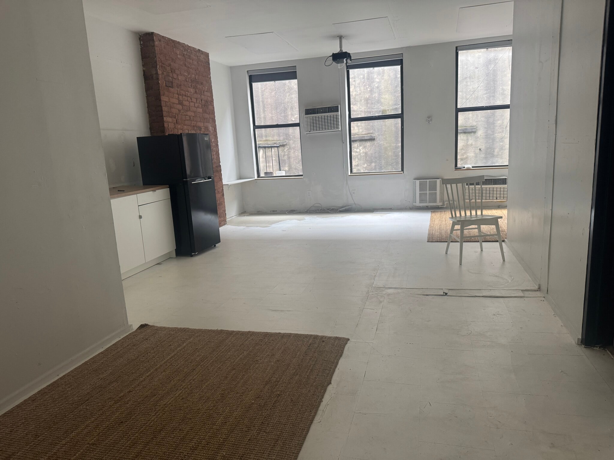 557 Leonard St, Brooklyn, NY for lease Interior Photo- Image 1 of 7