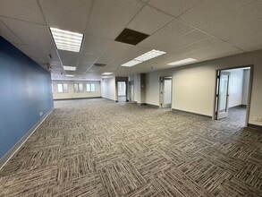 205 N Main St, Bloomington, IL for lease Interior Photo- Image 2 of 9