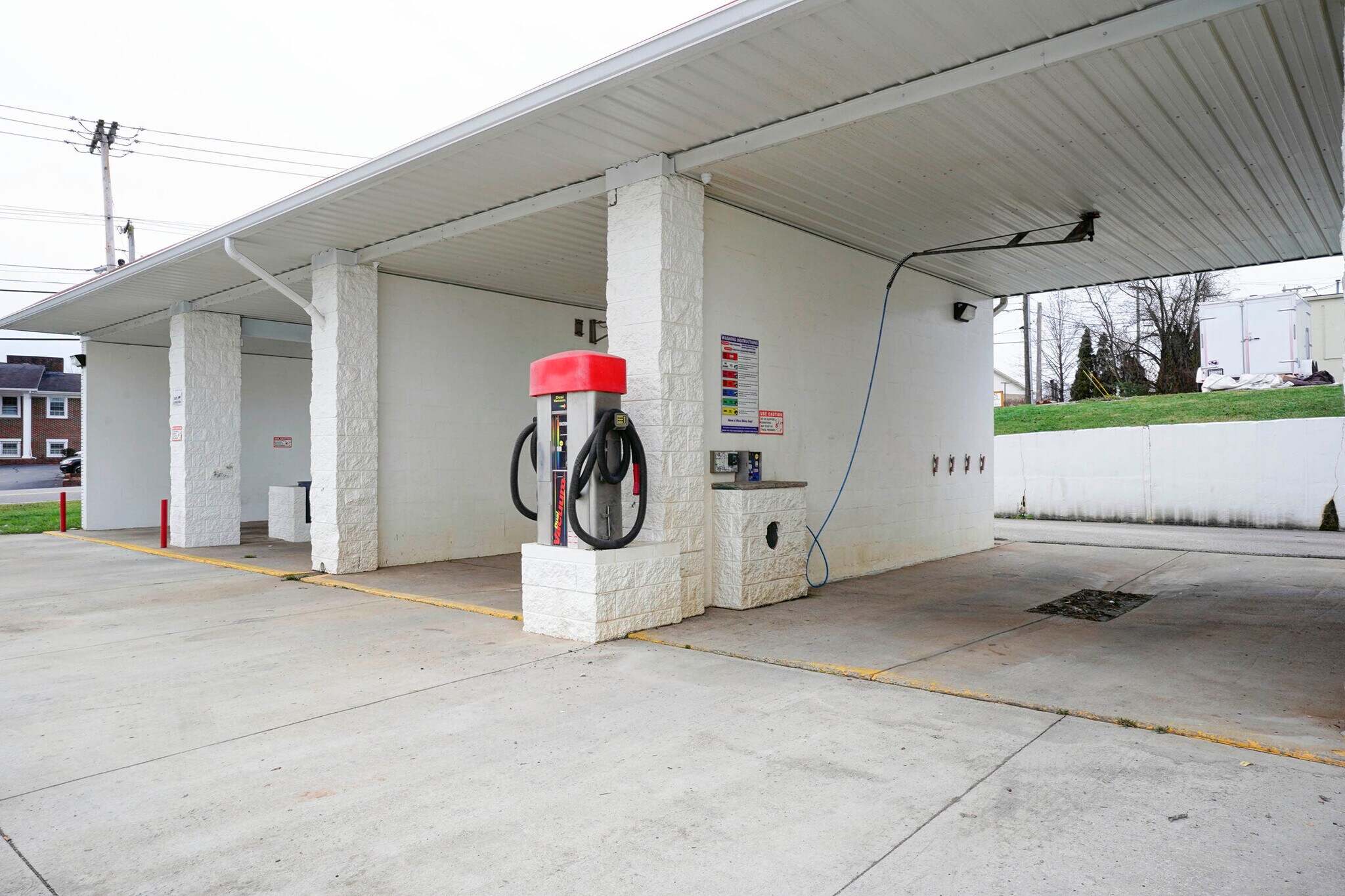 3980 Teays Valley Rd, Hurricane, WV à vendre Photo du bâtiment- Image 1 de 31