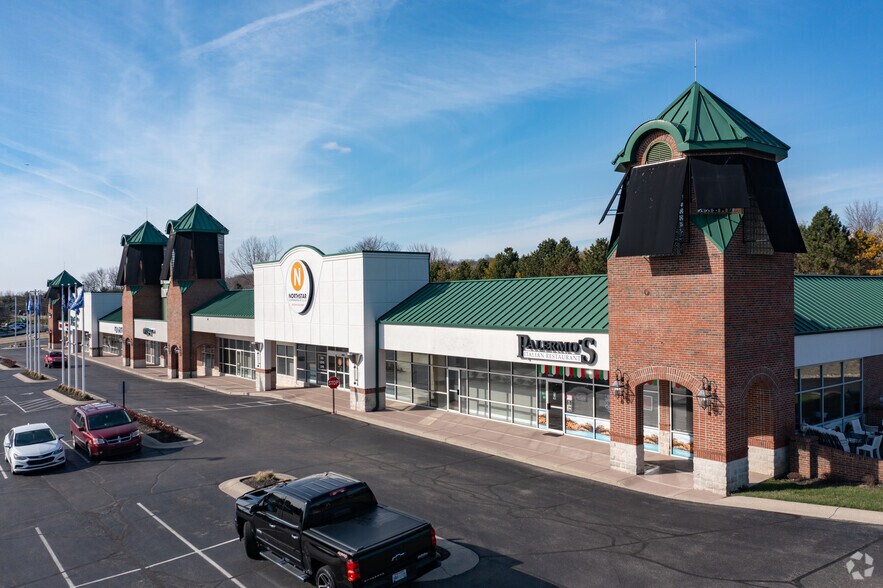6062-6096 West Chester Rd, West Chester, OH à louer - Photo du bâtiment - Image 2 de 5