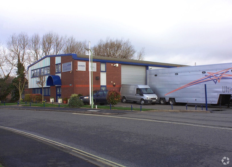7 Wedgwood Rd, Bicester for lease - Building Photo - Image 3 of 10
