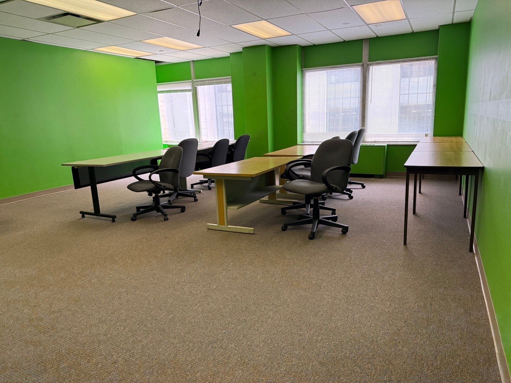 351-355 5th Ave, Pittsburgh, PA for lease Building Photo- Image 1 of 8