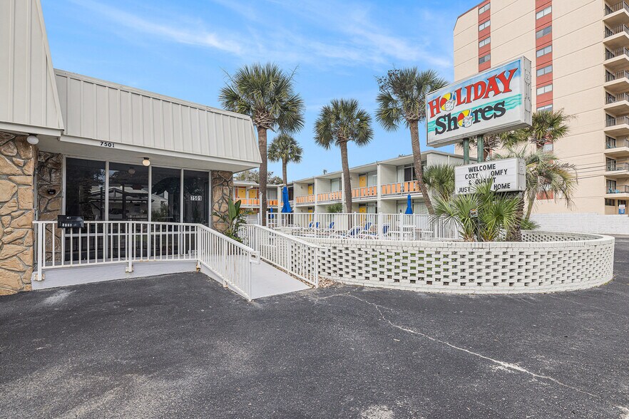 7501 N Ocean Blvd, Myrtle Beach, SC à vendre - Photo du bâtiment - Image 1 de 29