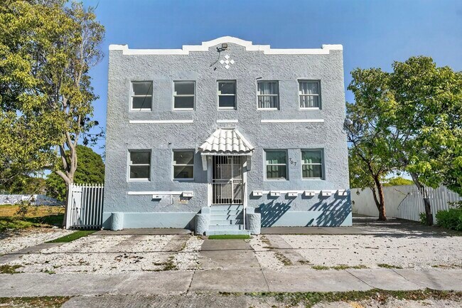 Plus de détails pour 767 NW 35th St, Miami, FL - Multi-résidentiel à vendre