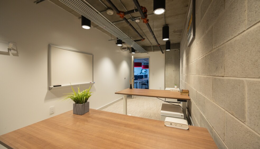 800 19th Ave South, Nashville, TN à louer - Photo intérieure - Image 3 de 39