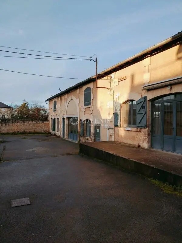 Flex in Cognac for sale Primary Photo- Image 1 of 2