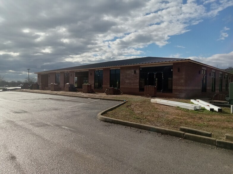 55 MedPark Dr, Somerset, KY à louer - Photo du bâtiment - Image 2 de 5