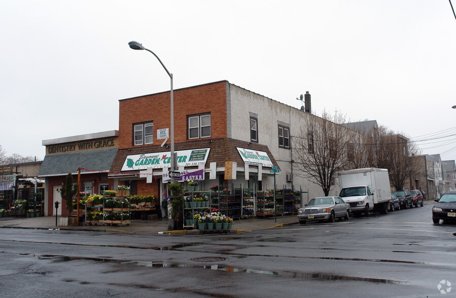 477 Avenue C, Bayonne, NJ for lease - Building Photo - Image 2 of 5