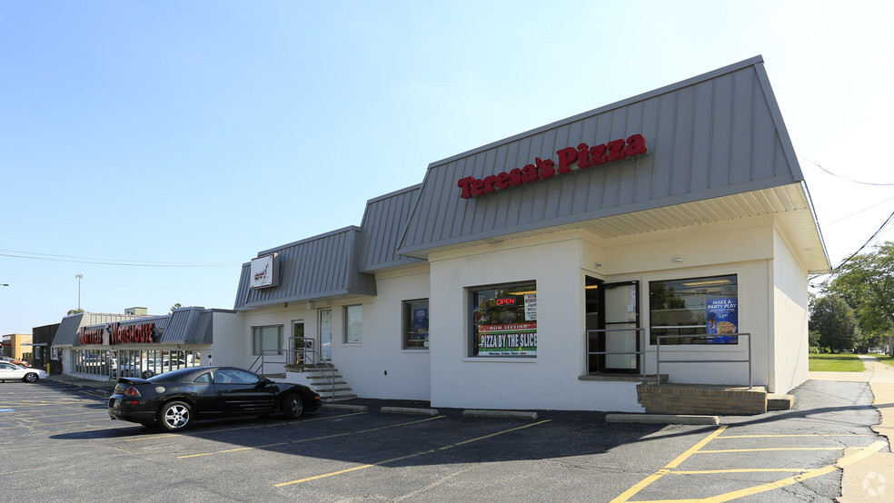 6010-6020 Mayfield Rd, Mayfield Heights, OH for lease - Building Photo - Image 3 of 4