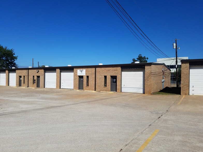 3815 Timms St, Tyler, TX for lease - Building Photo - Image 2 of 5