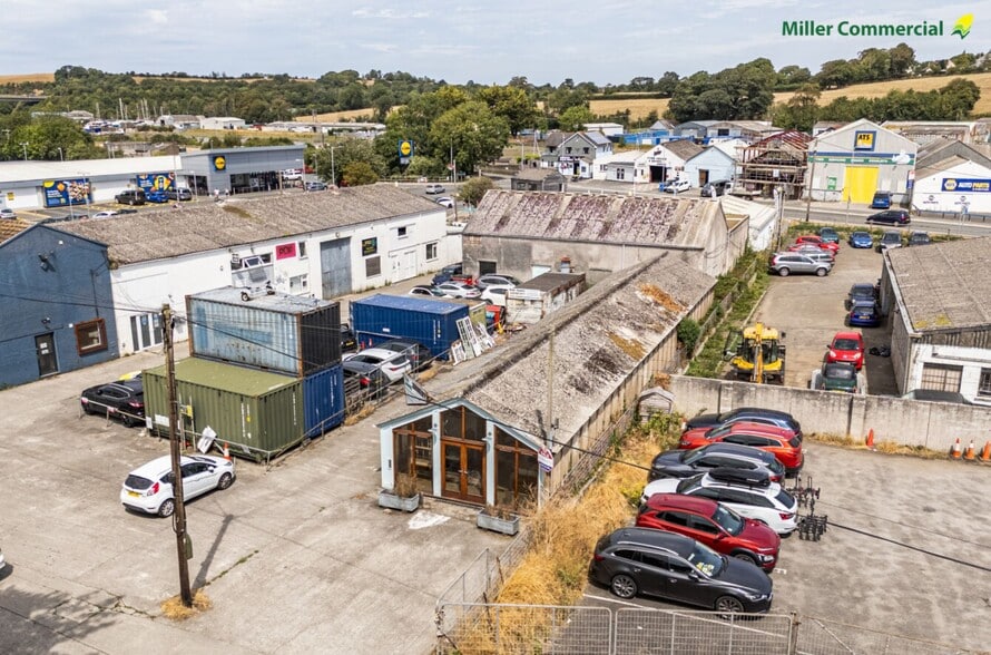 2 Trevanson St, Wadebridge for sale - Primary Photo - Image 1 of 10