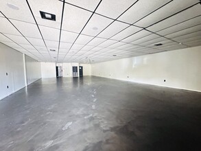 7331-7399 Davie Rd, Davie, FL for lease Interior Photo- Image 2 of 8