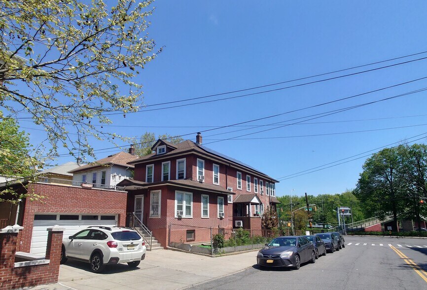 3149 Buhre Ave, Bronx, NY à vendre - Photo du bâtiment - Image 3 de 4