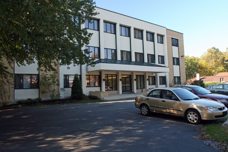 100 W 6th St, Media, PA à louer - Photo du bâtiment - Image 2 de 4