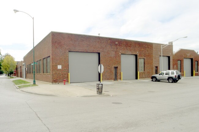 More details for 4401 W Kinzie St, Chicago, IL - Industrial for Lease