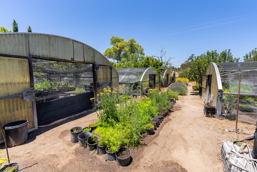 5750 El Pharo Dr, Paso Robles, CA à vendre - Photo du bâtiment - Image 3 de 73