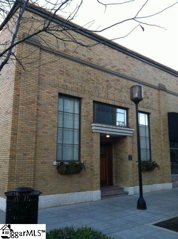 25 S Laurens St, Greenville, SC for lease - Building Photo - Image 2 of 28