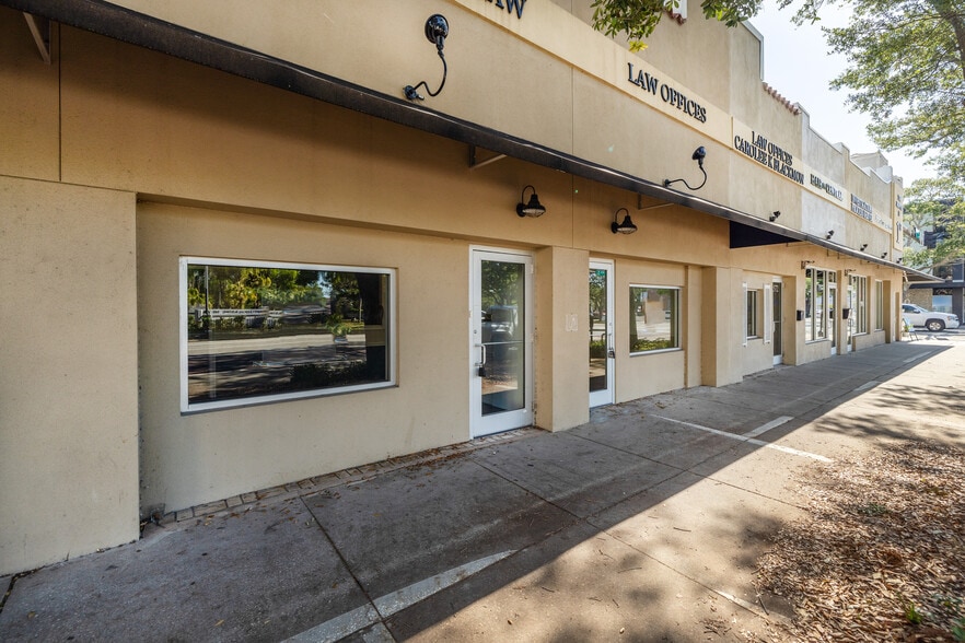 554 1st Ave N, Saint Petersburg, FL for lease - Primary Photo - Image 1 of 8