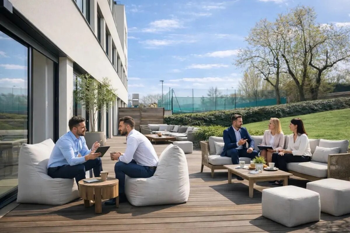 Office in Rueil-Malmaison for lease Building Photo- Image 1 of 11