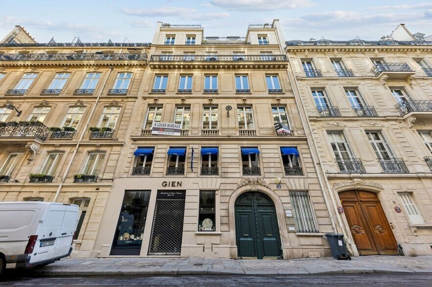 18 Rue De L'Arcade, Paris for lease - Building Photo - Image 1 of 9