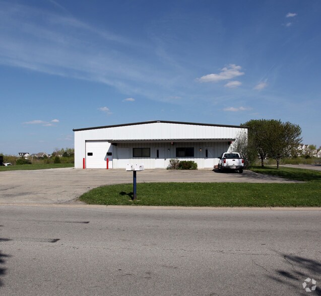 34 Stonehill Rd, Oswego, IL à louer - Photo du bâtiment - Image 3 de 28