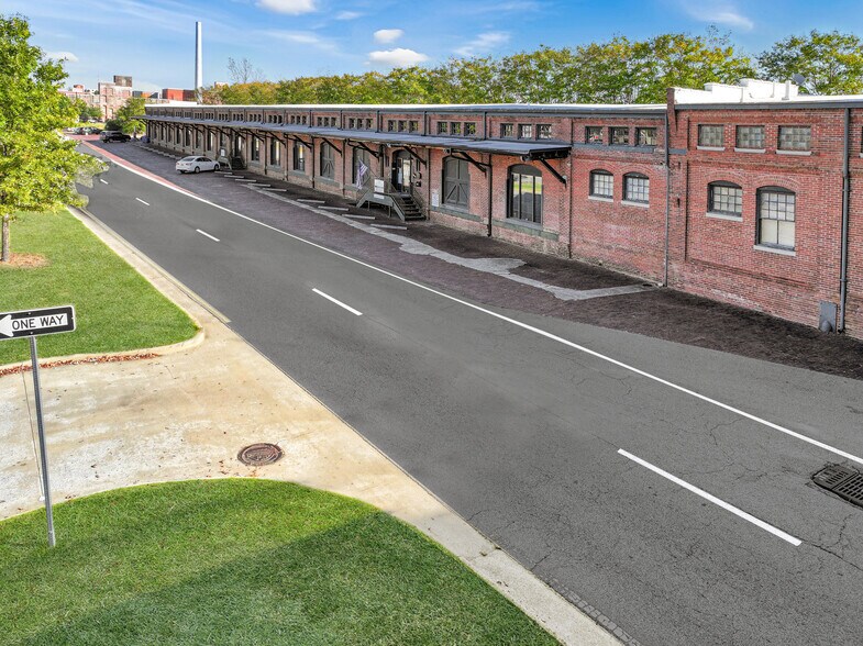 1300 Sixth Ave, Columbus, GA à louer - Photo du bâtiment - Image 1 de 13