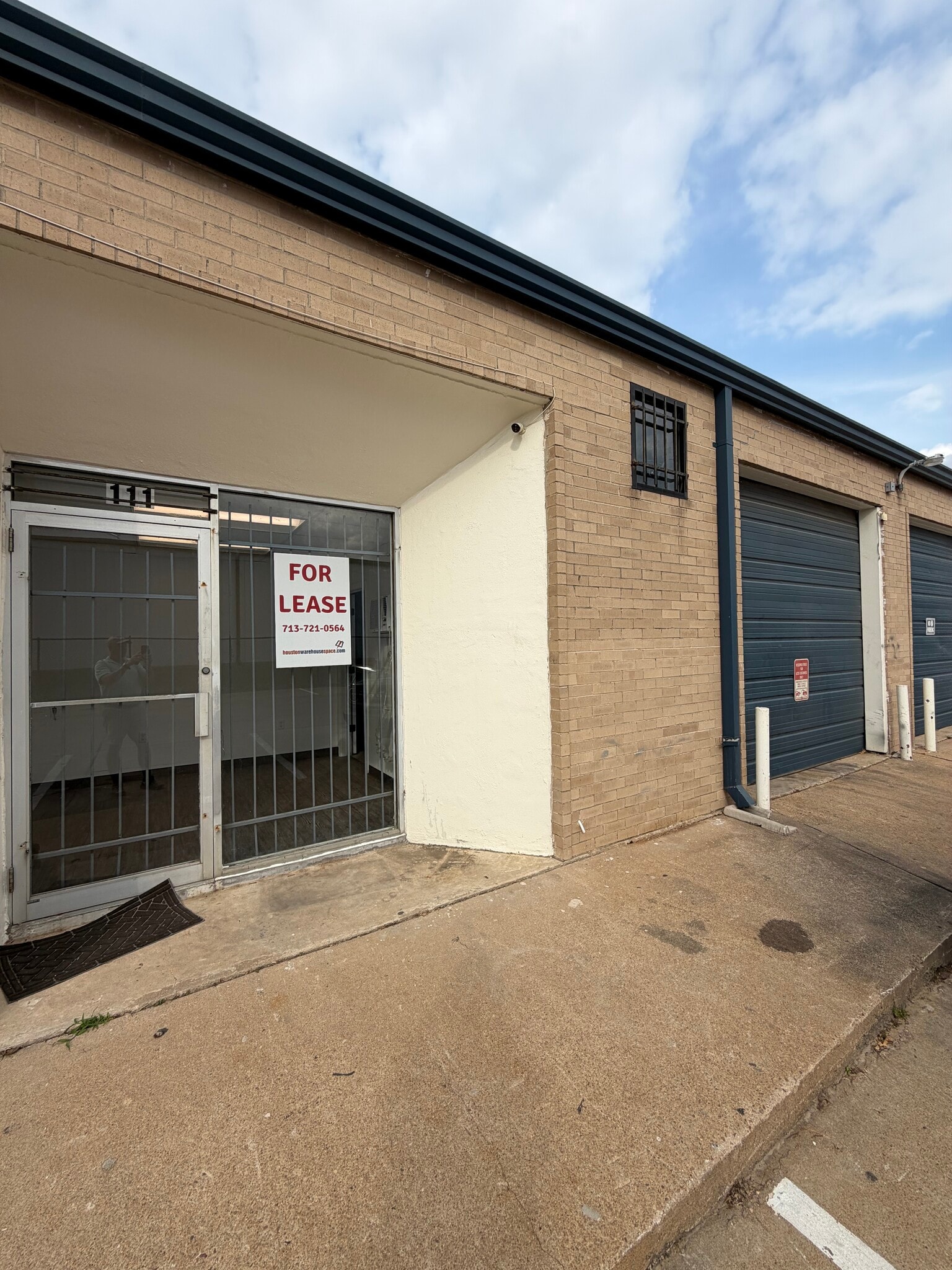 10055 Belknap Rd, Sugar Land, TX à louer Photo du bâtiment- Image 1 de 3
