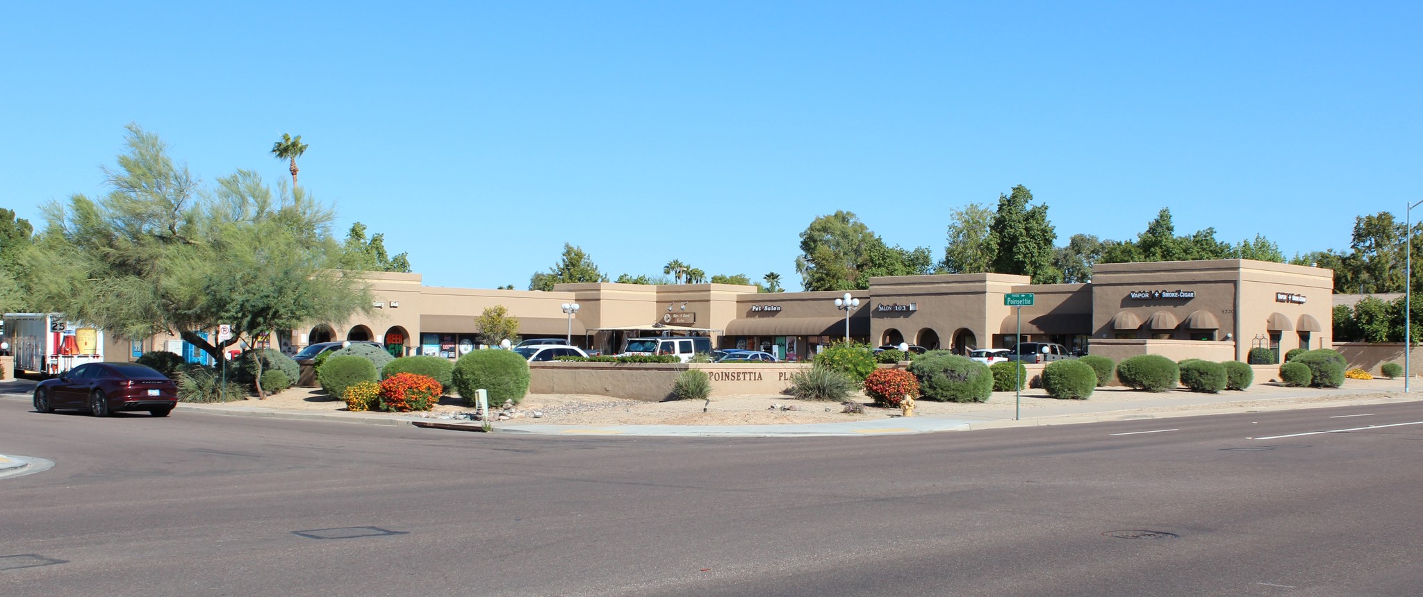 9330 E Poinsettia Dr, Scottsdale, AZ for lease Building Photo- Image 1 of 2