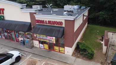 6039 Hillandale Dr, Lithonia, GA à louer Photo intérieure- Image 2 de 8