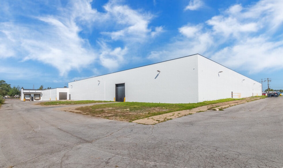 1885 Harlem Rd, Buffalo, NY for sale - Building Photo - Image 3 of 31