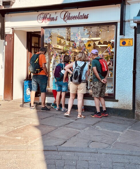 18 Ash St, Windermere à vendre - Photo du bâtiment - Image 3 de 10