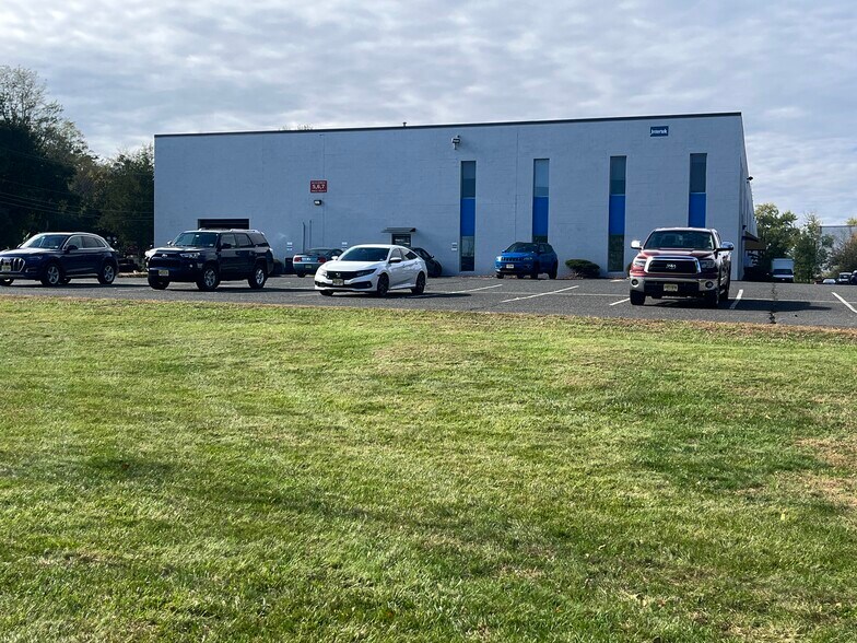 291 Us Highway 22 E, White House Station, NJ à louer - Photo du bâtiment - Image 2 de 6