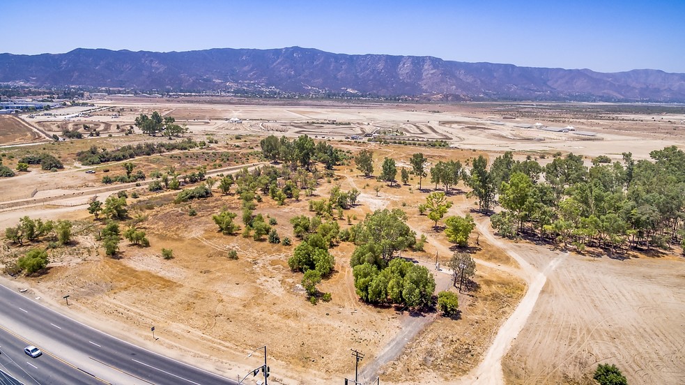 Mission Trail At Olive St, Lake Elsinore, CA for sale - Building Photo - Image 1 of 1