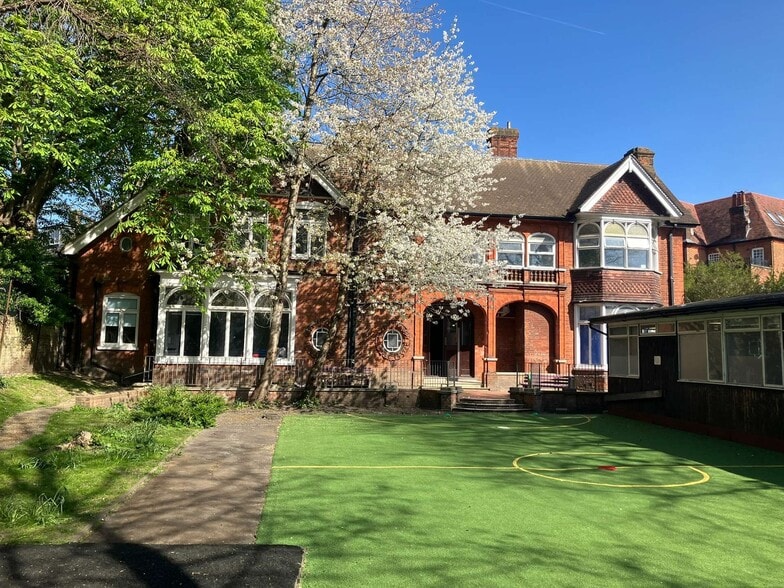 33 Daleham Gdns, London for sale - Building Photo - Image 3 of 5