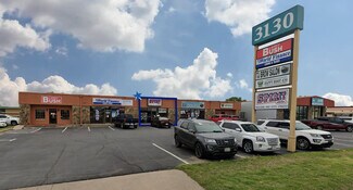 Plus de détails pour 3130 NW Cache Rd, Lawton, OK - Commerce de détail à louer
