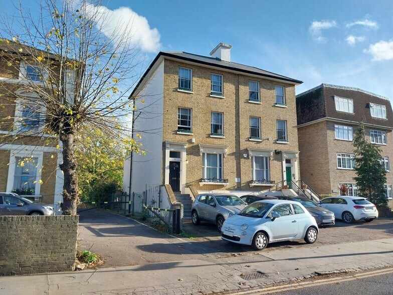 28 Sydenham Rd, Croydon à louer - Photo du bâtiment - Image 1 de 7
