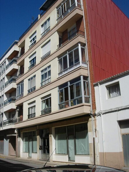 Commerce de détail dans Astorga, León à vendre - Photo du bâtiment - Image 1 de 17