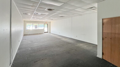 781-885 Sumpter Rd, Belleville, MI for lease Interior Photo- Image 2 of 5