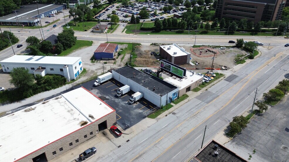 1151 S Kentucky Ave, Indianapolis, IN à vendre - Photo du bâtiment - Image 2 de 5