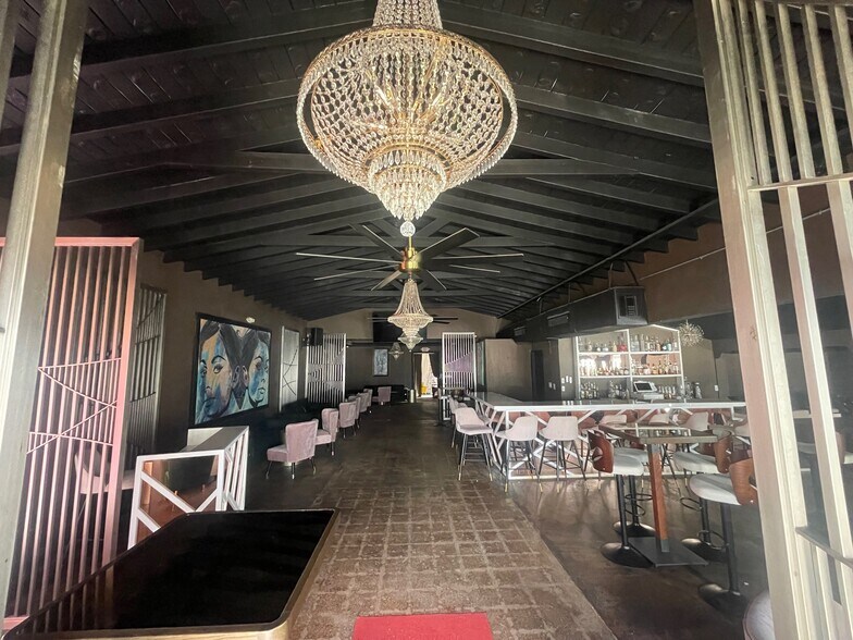 1517 E Las Olas Blvd, Fort Lauderdale, FL à louer - Photo du bâtiment - Image 1 de 51