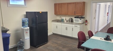 9-13 Ackerman Ave, Emerson, NJ à louer Photo du bâtiment- Image 2 de 6